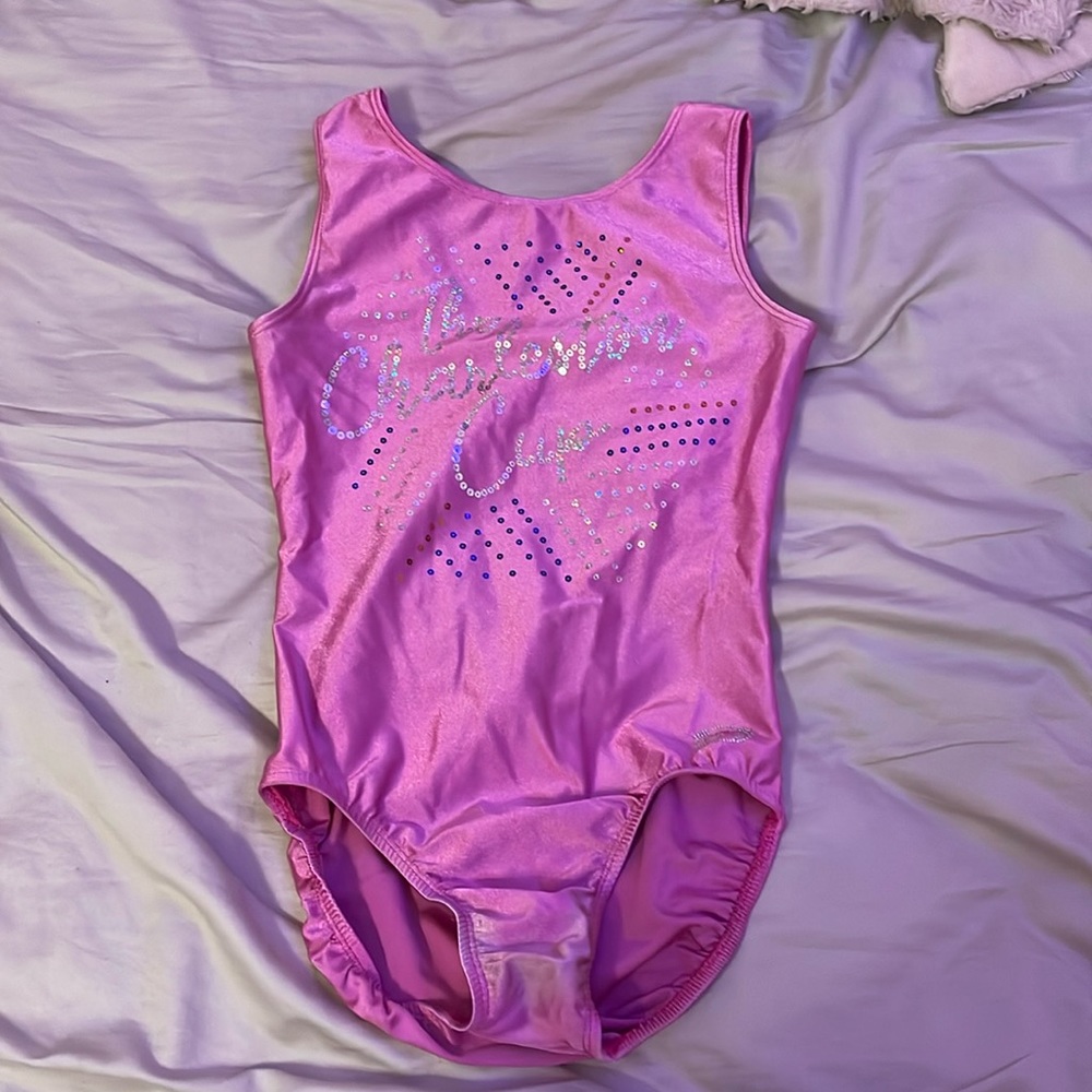 Adult M Ozone leo